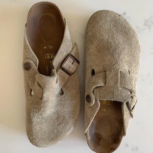 BIRKENSTOCK Suede Leather. Size 38. Color Clay.